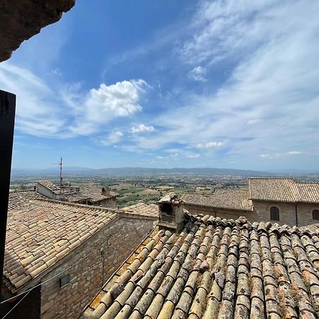 Happy House - Porta San Giacomo Apartamento Assisi Exterior foto