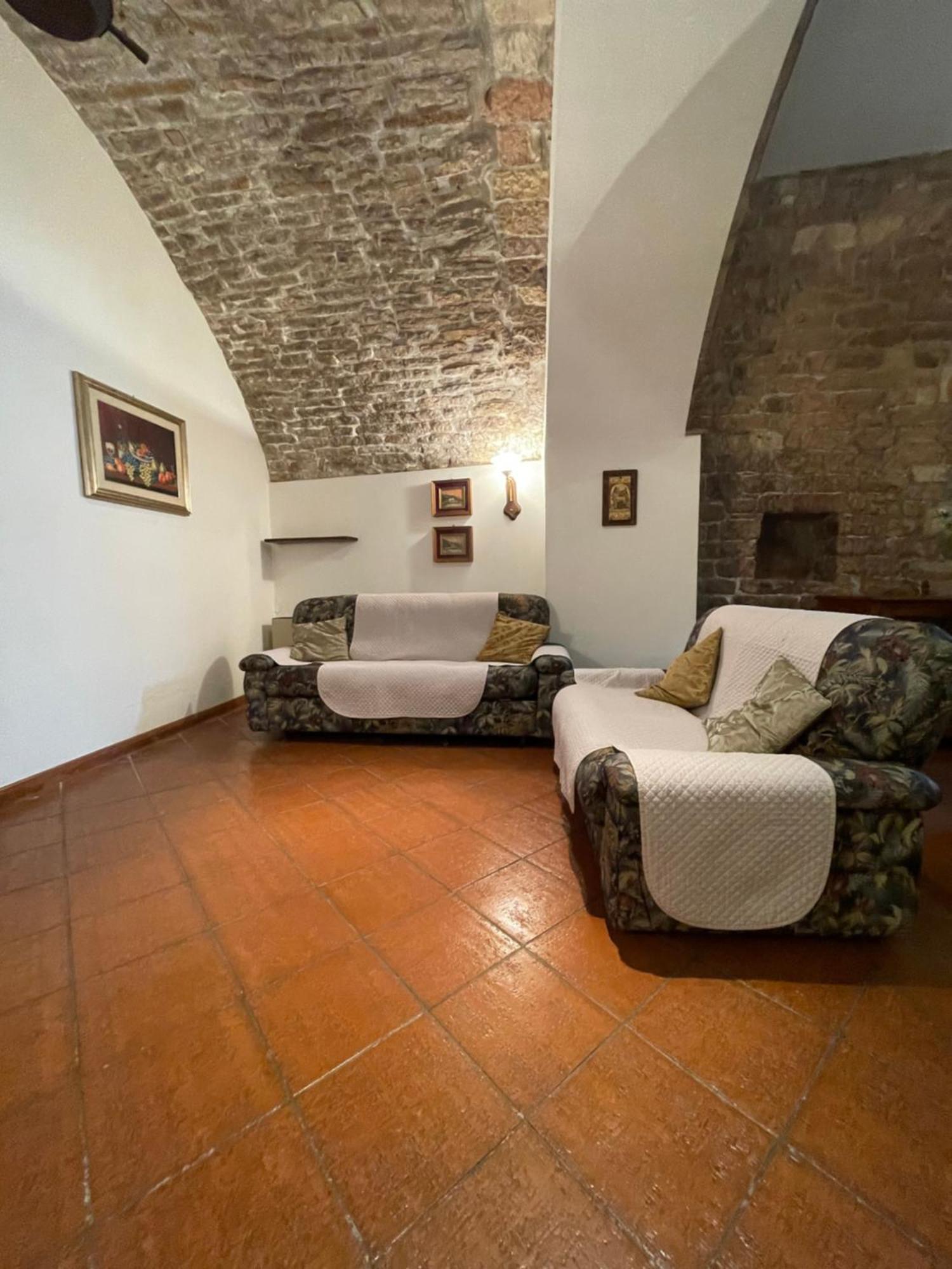 Happy House - Porta San Giacomo Apartamento Assisi Exterior foto