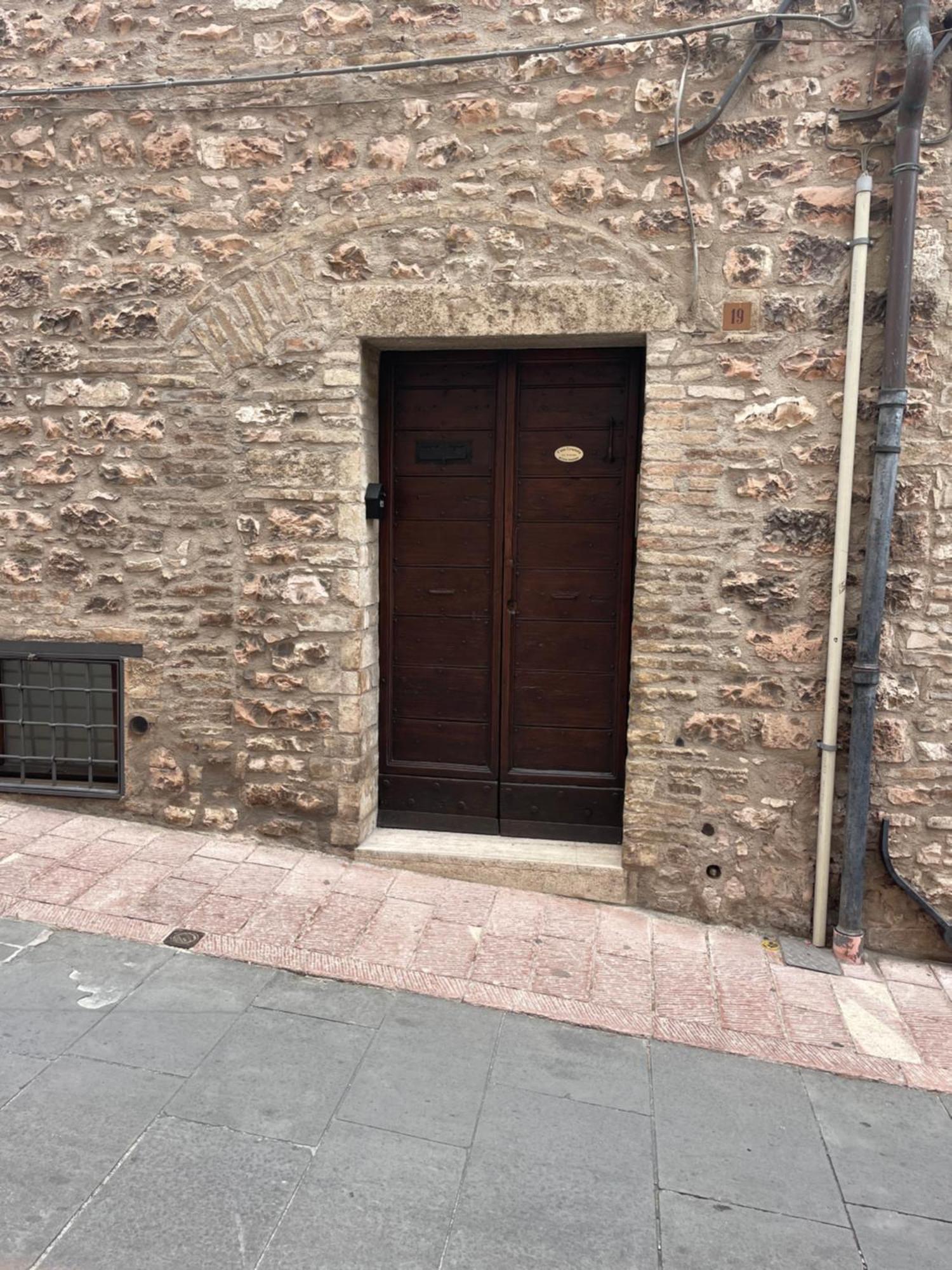 Happy House - Porta San Giacomo Apartamento Assisi Exterior foto